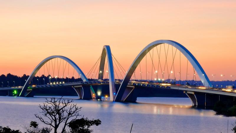 Мост Жуселину Кубичека, Президентский мост JK  (озеро Параноа)