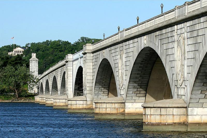 Мост Arlington Memorial (река Патомак)