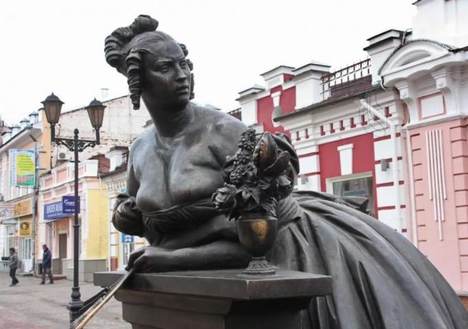Памятник Тамбовская казначейша