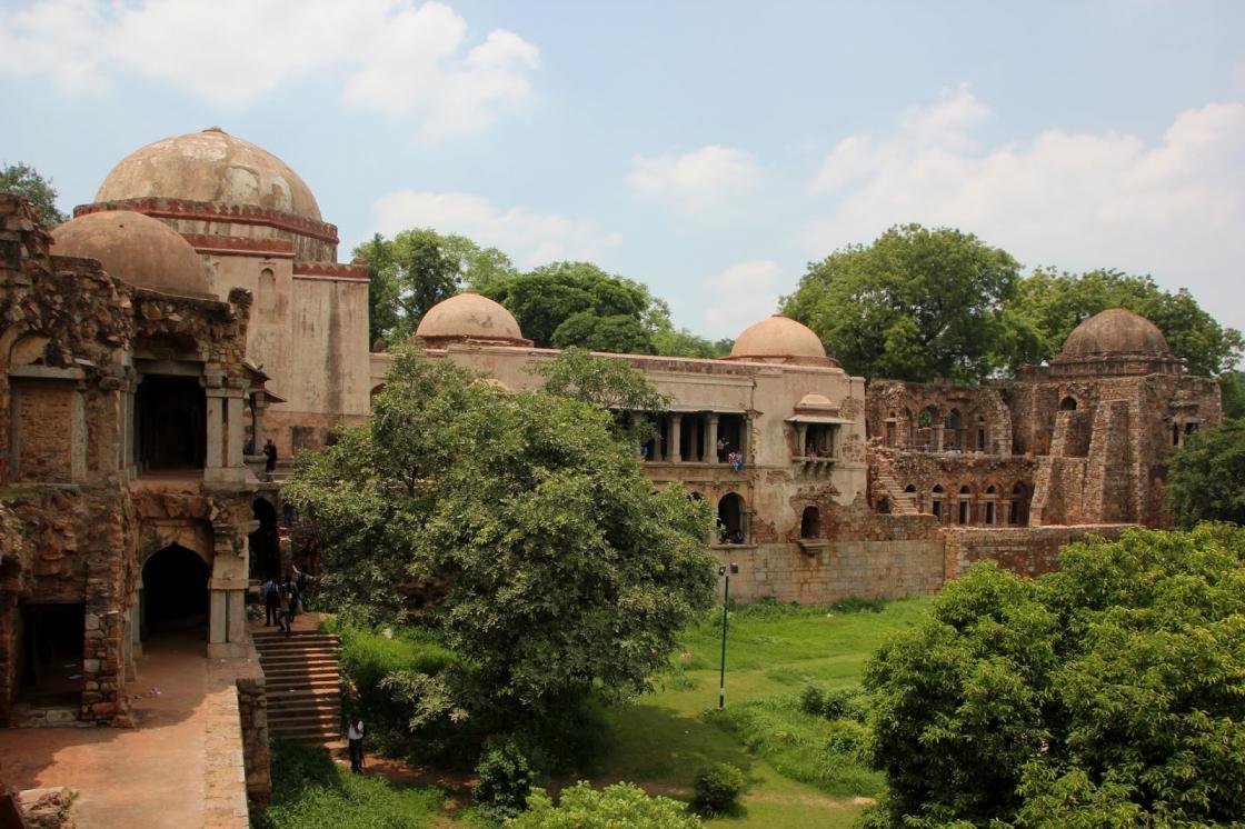 Hauz Khas Complex