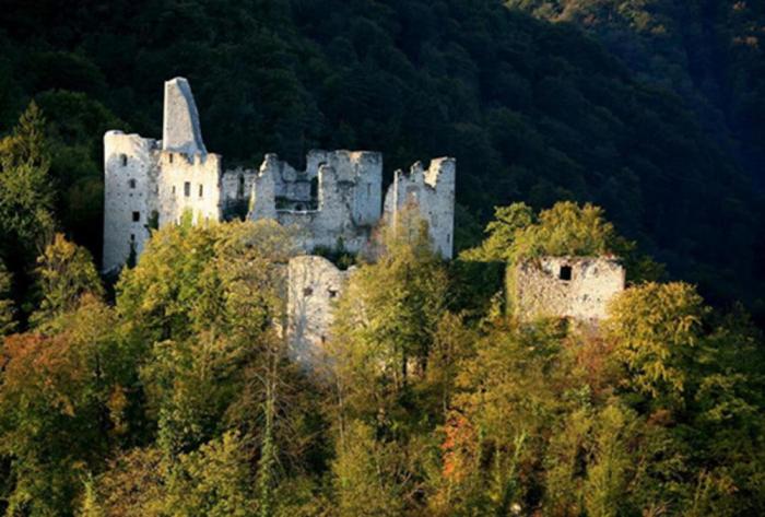 Самобор