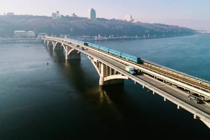 Метромост