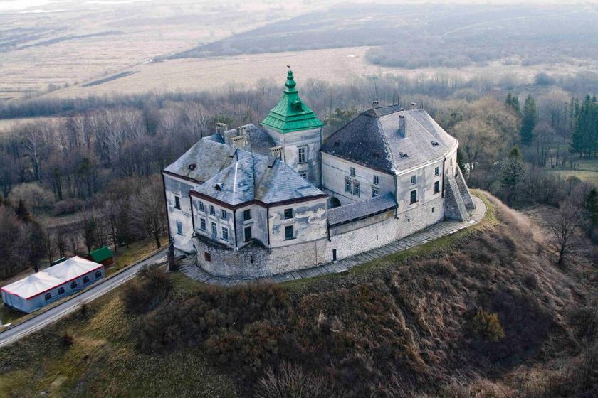 Олесский замок