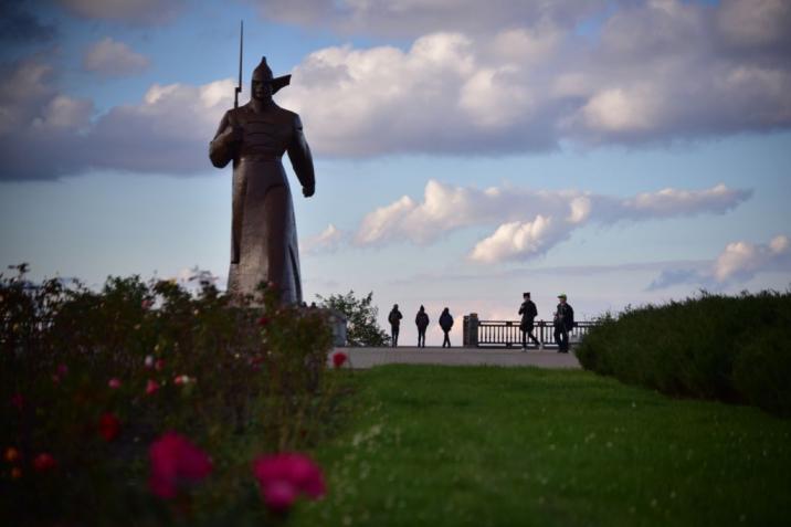 Памятник Солдату-красногвардейцу