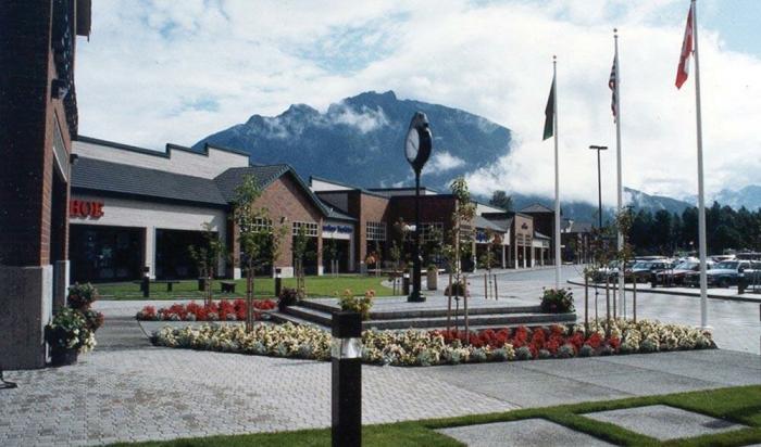 North Bend Premium Outlets
