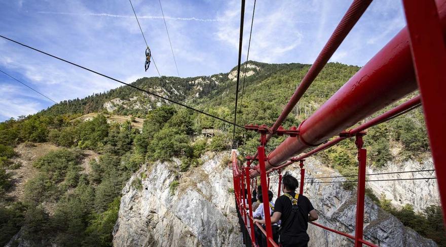 Pont suspendu de Niouc