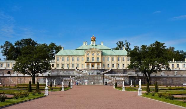 Большой Меншиковский дворец