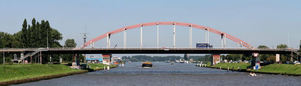 Мост Schellingwouderbrug (река Амстел)