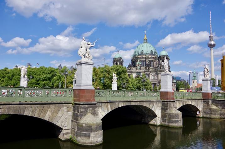 Schlossbrücke