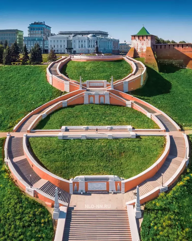 Чкаловская лестница
