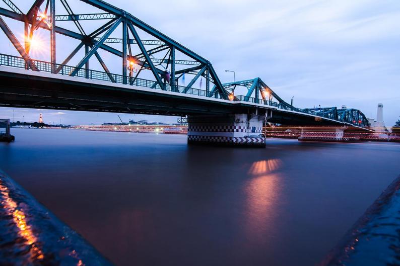 Memorial Bridge